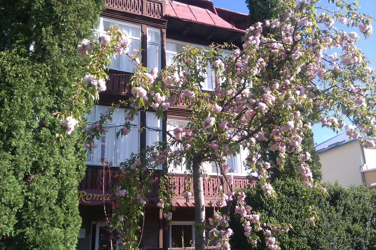 Сонячна Hotel Truskavets Ngoại thất bức ảnh