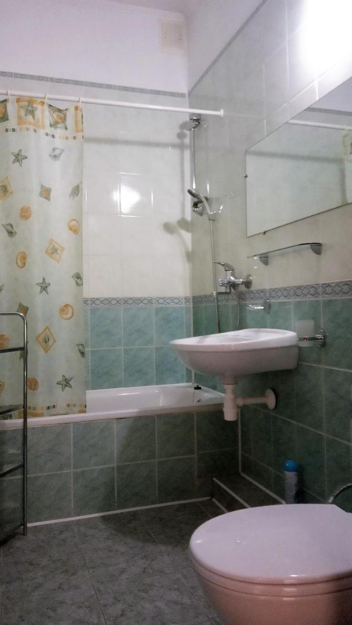 Сонячна Hotel Truskavets Ngoại thất bức ảnh