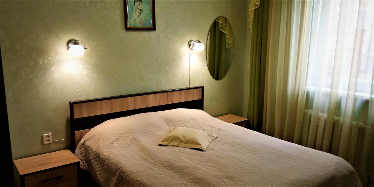 Сонячна Hotel Truskavets Ngoại thất bức ảnh