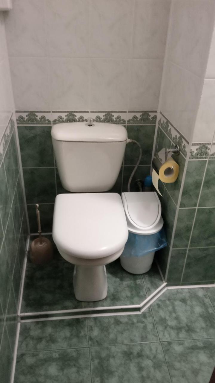 Сонячна Hotel Truskavets Ngoại thất bức ảnh