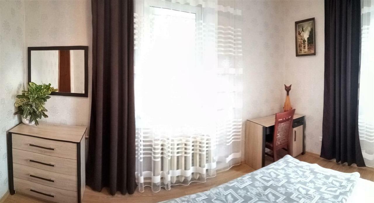 Сонячна Hotel Truskavets Ngoại thất bức ảnh