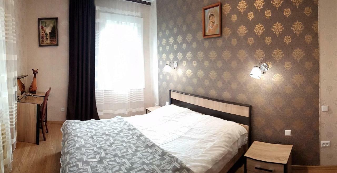 Сонячна Hotel Truskavets Ngoại thất bức ảnh