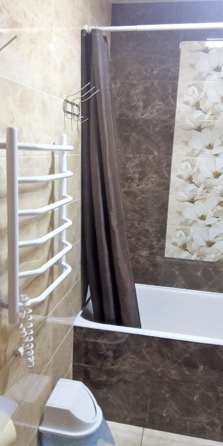 Сонячна Hotel Truskavets Ngoại thất bức ảnh